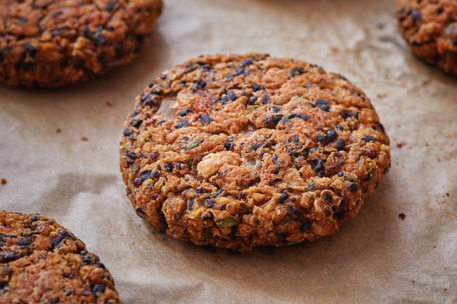 Vegánske burgery z fazuľovej múky